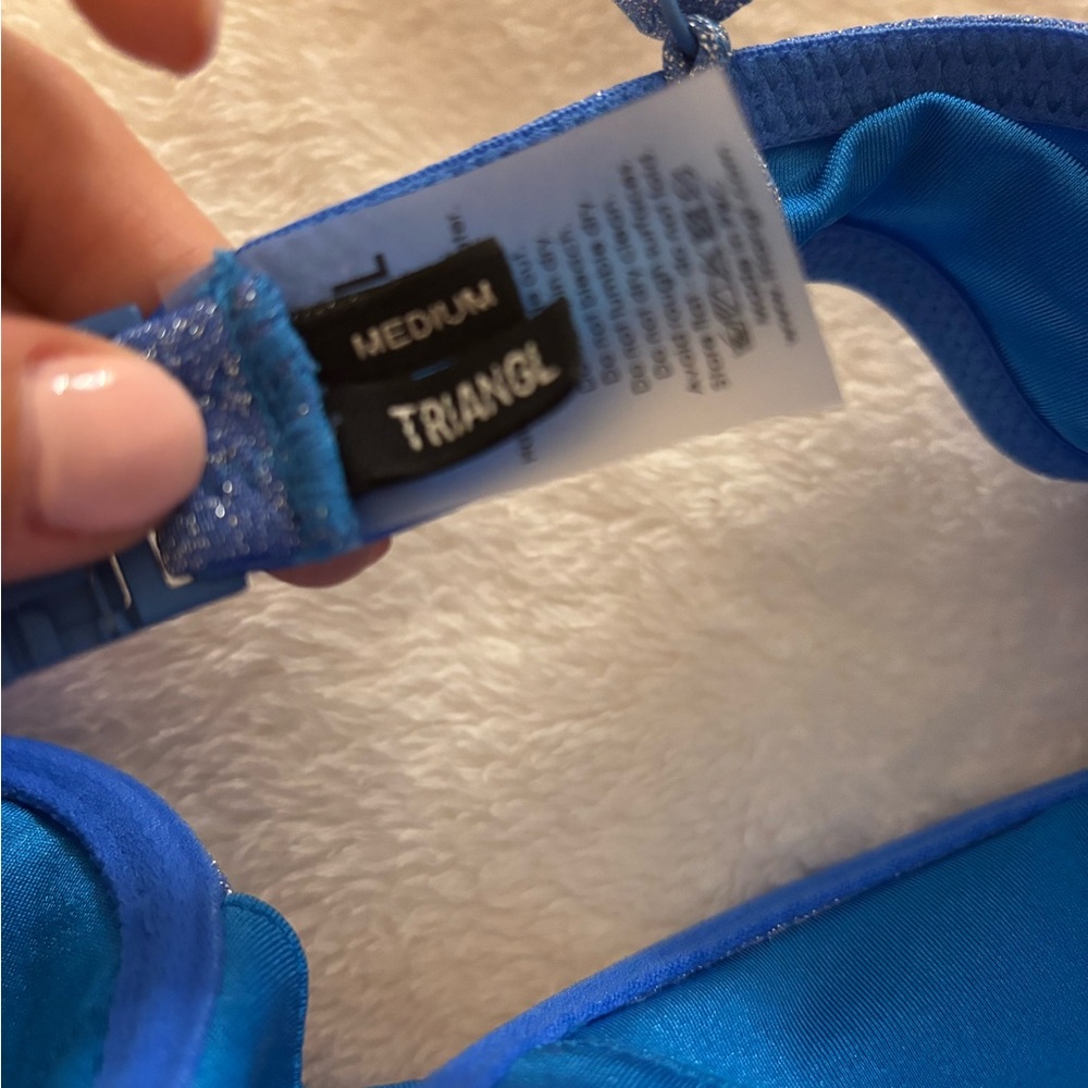 Triangl sparkly blue bikini set - Picture 3 of 4